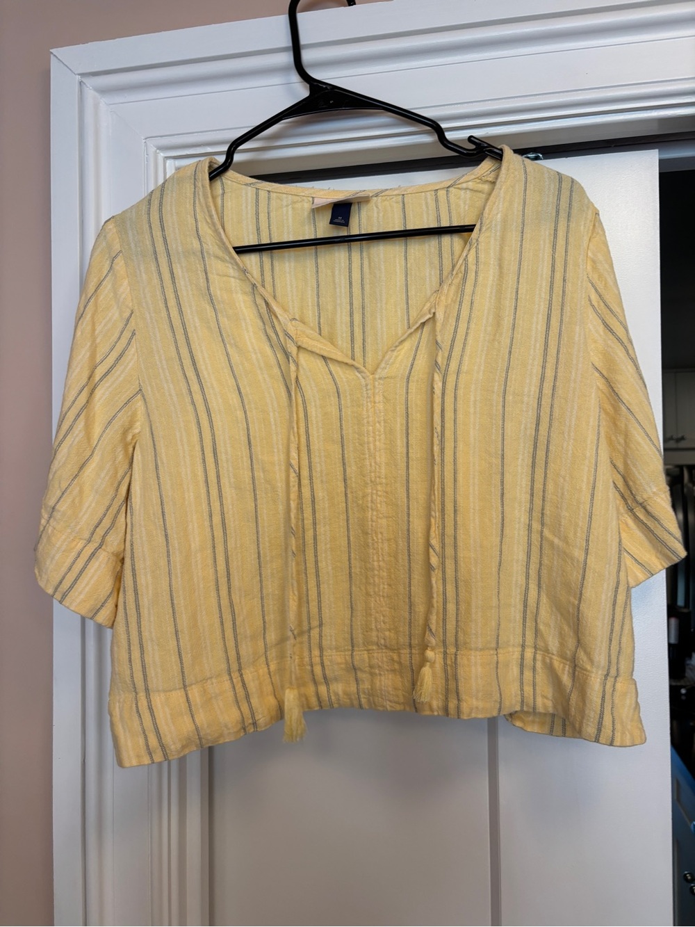 Universal Thread Yellow Striped V-Neck Tunic with Tassel Tie